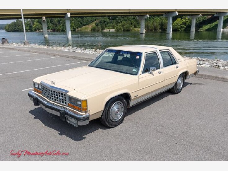Thumbnail Photo undefined for 1983 Ford LTD Crown Victoria Sedan